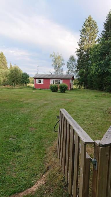 Stuga Vad Vatten Åsarp Exterior foto