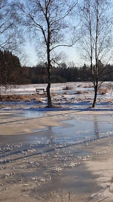 Stuga Vad Vatten Åsarp Exterior foto